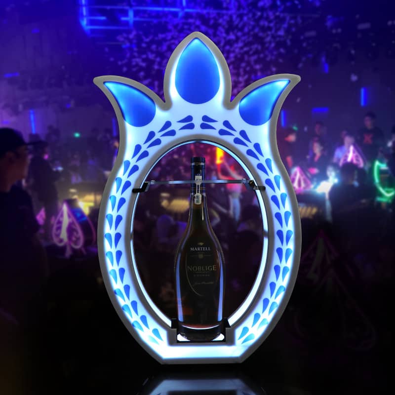 Customized Rechargeable Pineapple Shaped VIP LED Bottle Display